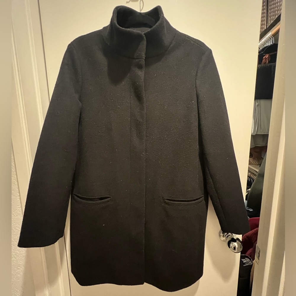 Black coat, petite size M, Old Navy